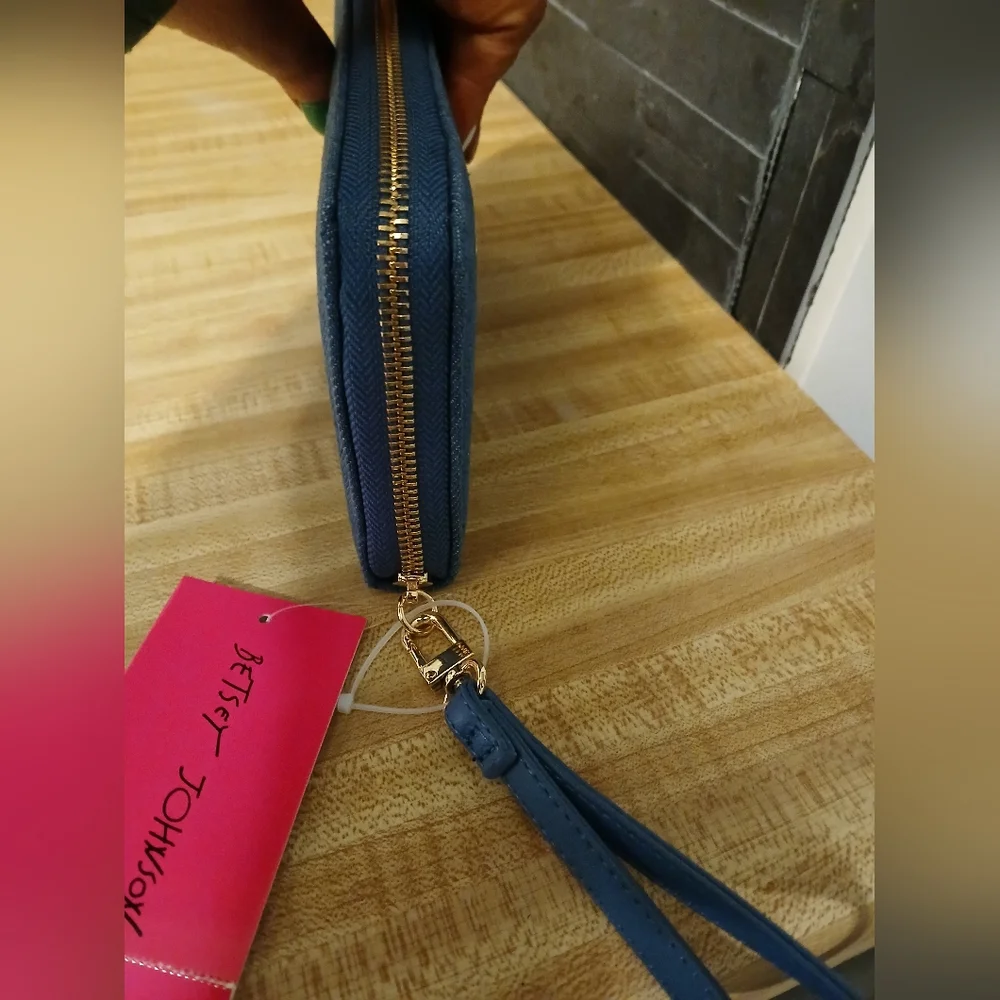 Betsey Johnson Denim W/Embroidered Flower Print Wallet/ Wristlet NWT - Picture 5 of 11